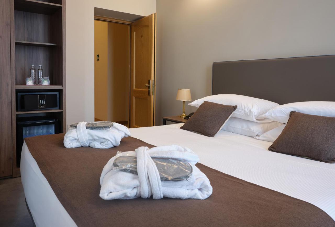 Hotel Ghiffa Exteriör bild